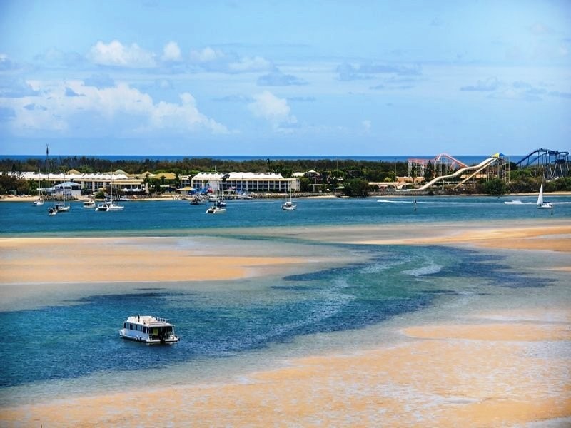 1305/300 Marine Parade, Labrador QLD 4215