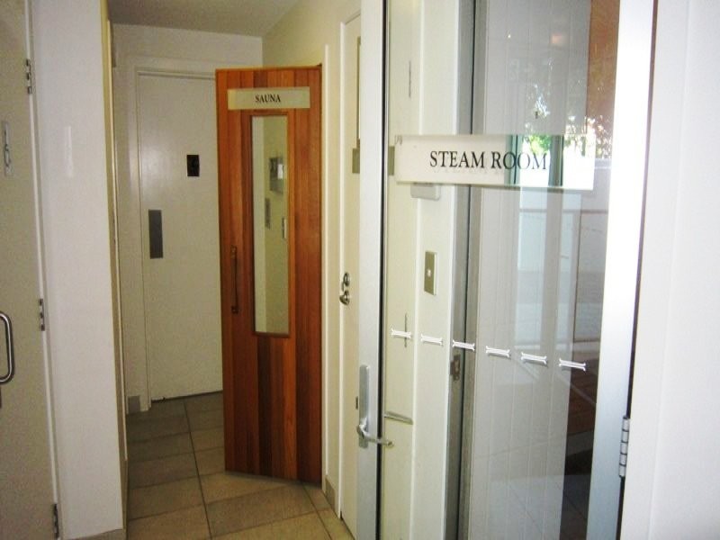 1305/300 Marine Parade, Labrador QLD 4215