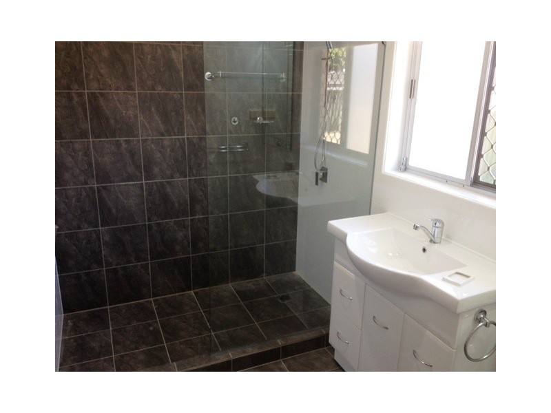 14 Plover Avenue, Paradise Point QLD 4216