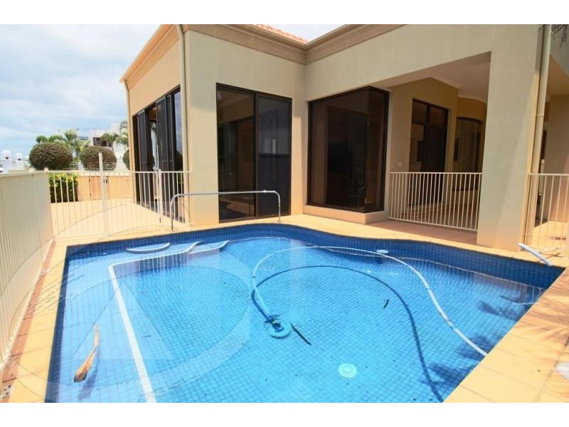 Paradise Point QLD 4216