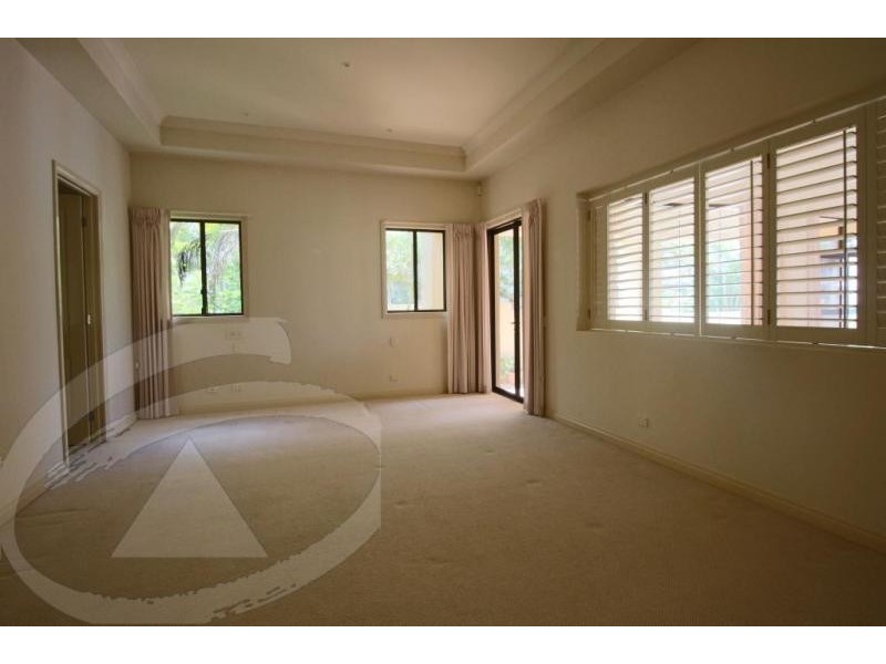 Paradise Point QLD 4216