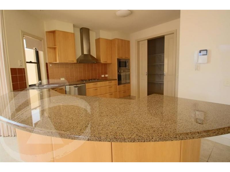 Sovereign Islands QLD 4216