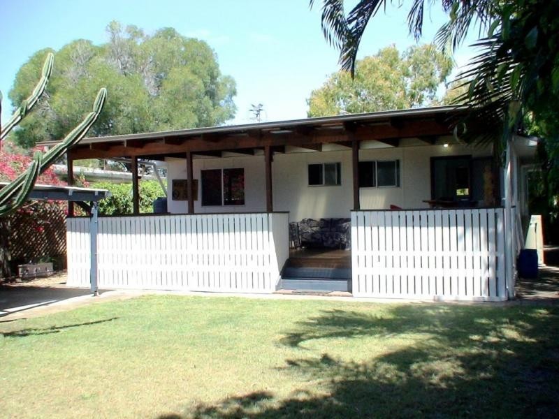 45 Victor Avenue, Paradise Point QLD 4216