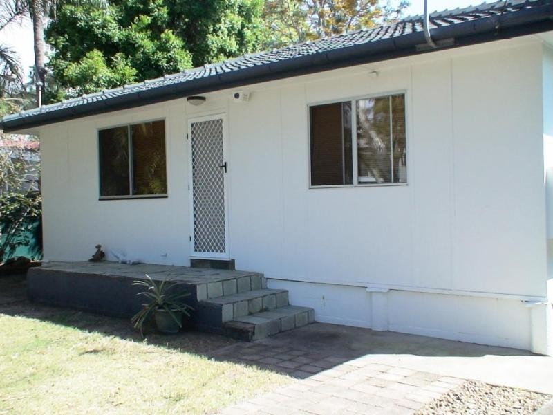 45 Victor Avenue, Paradise Point QLD 4216