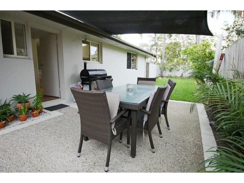 1/27 Drake Avenue, Paradise Point QLD 4216