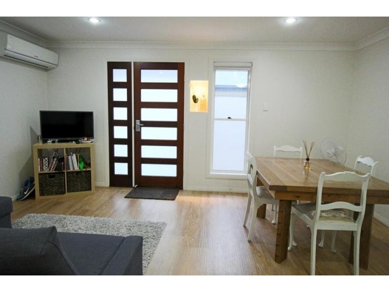 1/27 Drake Avenue, Paradise Point QLD 4216