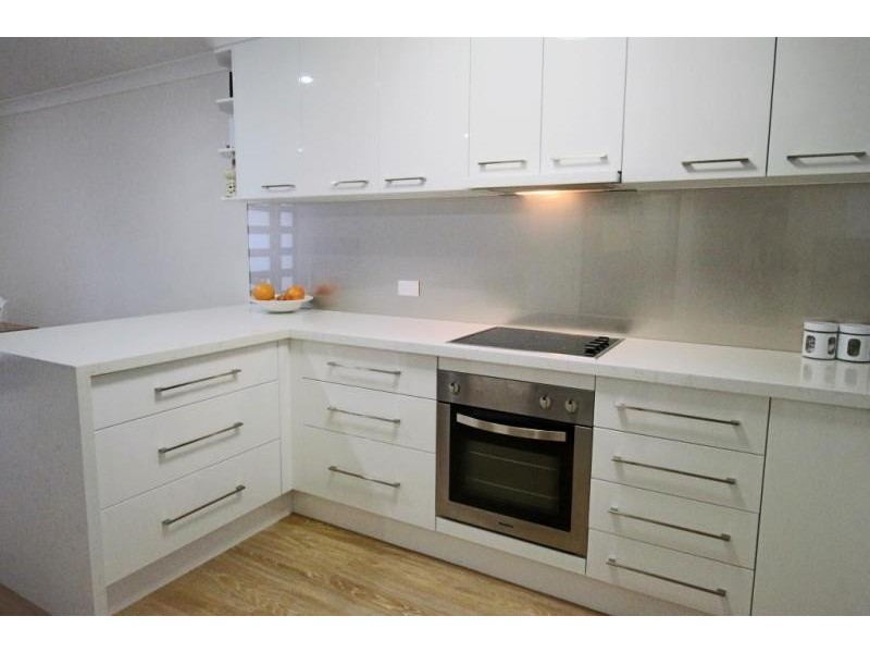 1/27 Drake Avenue, Paradise Point QLD 4216