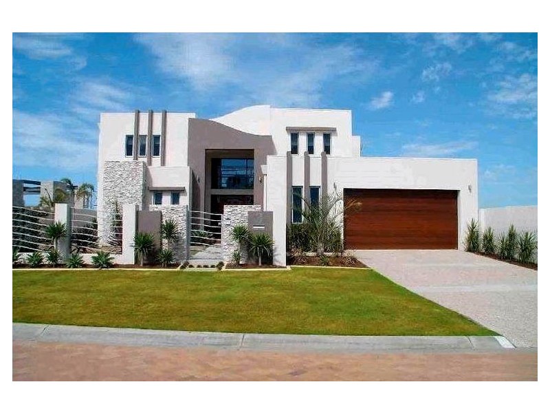 3 Royal Albert Crescent, Sovereign Islands QLD 4216