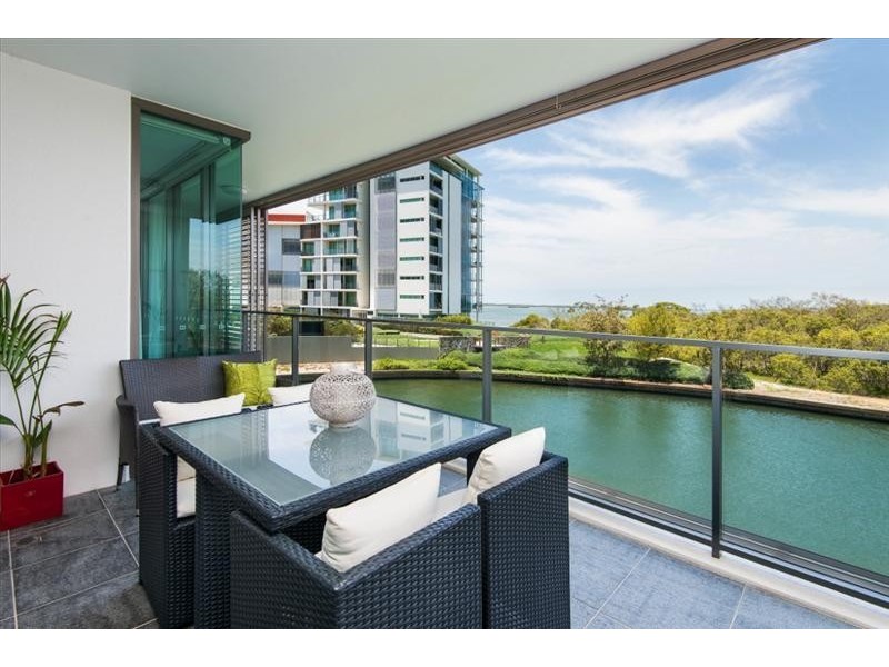 00 Ephraim Island, Paradise Point QLD 4216
