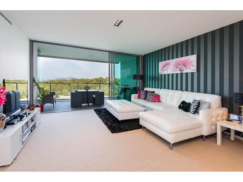00 Ephraim Island, Paradise Point QLD 4216