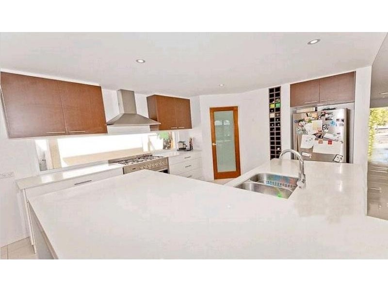 6 Iridium Drive, Hope Island QLD 4212