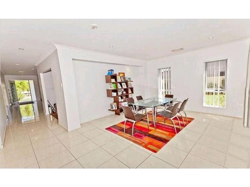 6 Iridium Drive, Hope Island QLD 4212
