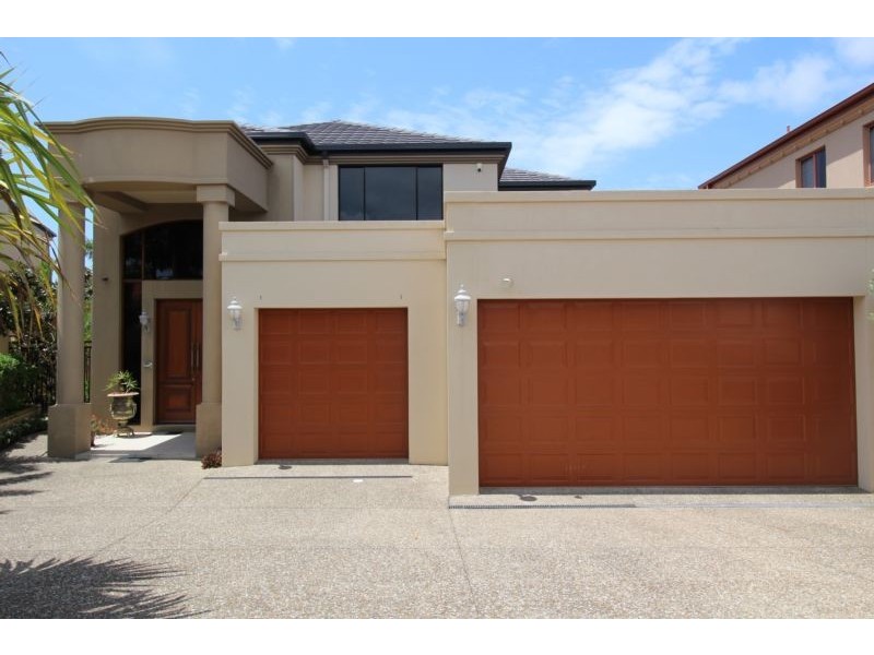 4 The Peninsula, Paradise Point QLD 4216
