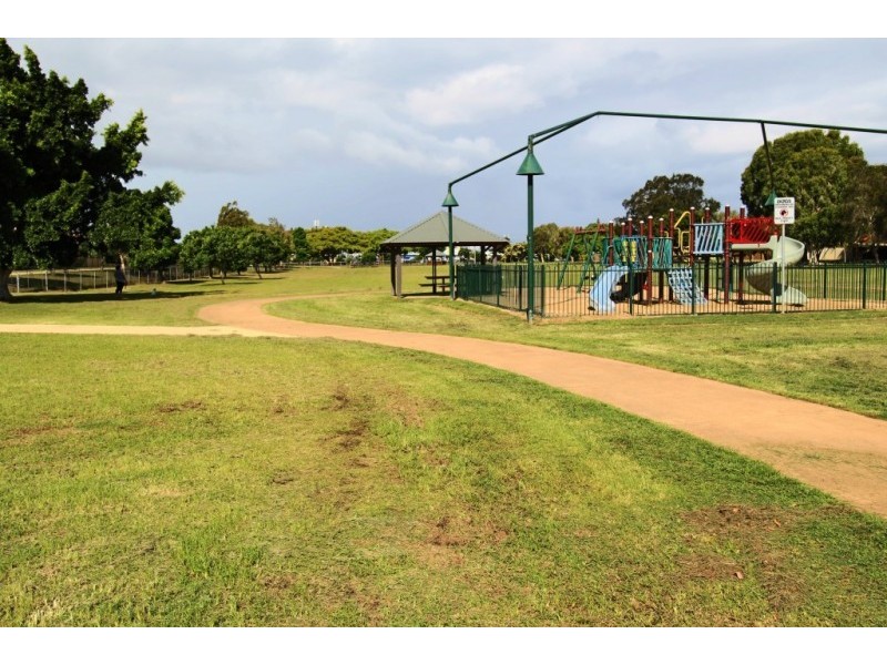 28 Hyacinth Avenue, Hollywell QLD 4216