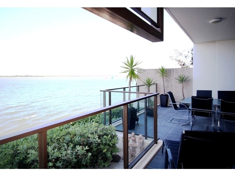 26104/2 Ephraim Island, Paradise Point QLD 4216