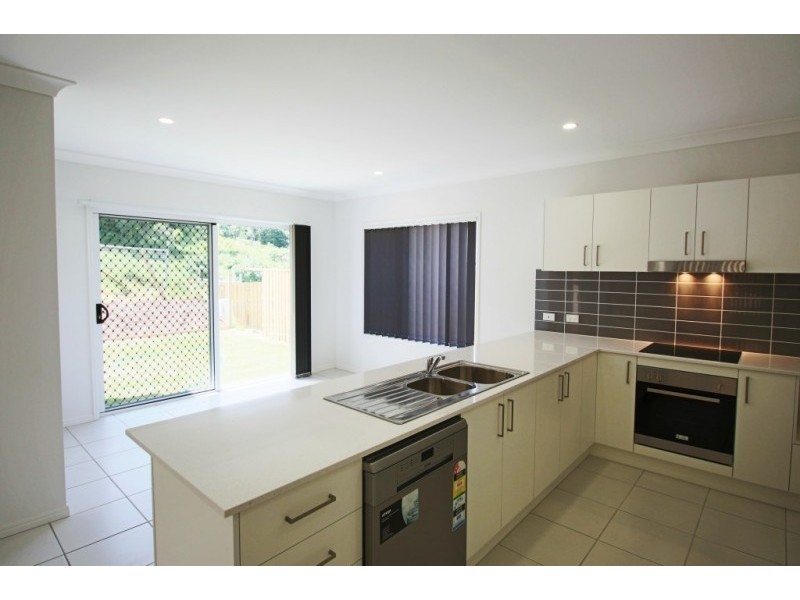 25 Mountain View Parade – Riverstone Crossing, Upper Coomera QLD 4209