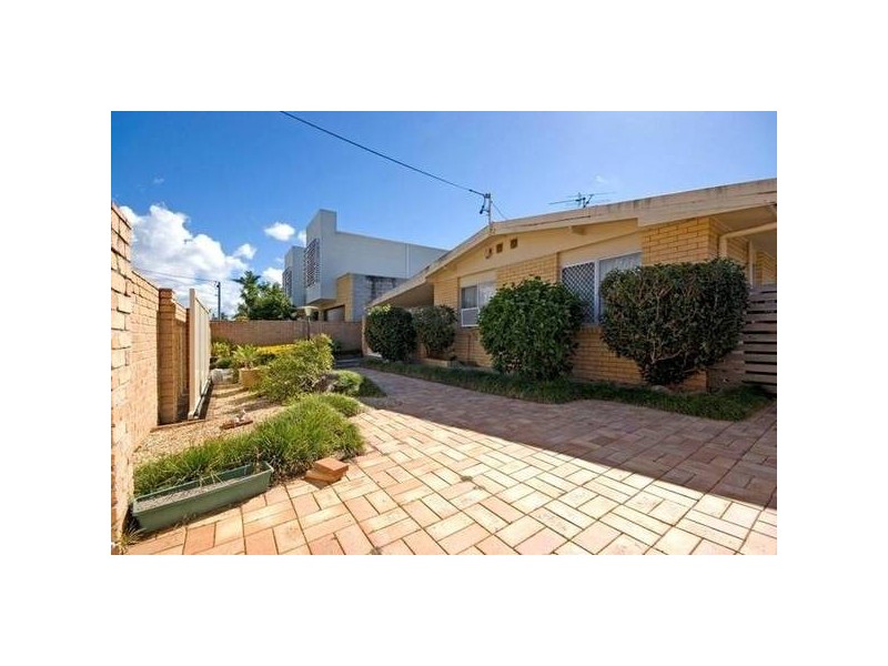 27 Nankeen Avenue, Paradise Point QLD 4216