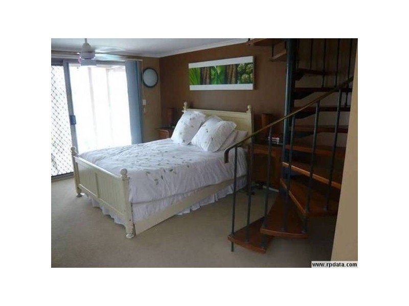 28 Longboat Drive, Biggera Waters QLD 4216