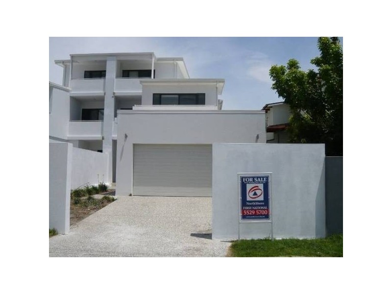 2/40 Bayview Street, Runaway Bay QLD 4216