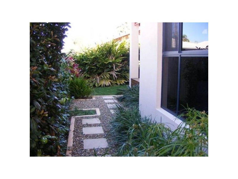 20 Killowill Ave, Paradise Point QLD 4216