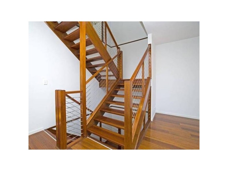 2/3 Nankeen Ave, Paradise Point QLD 4216