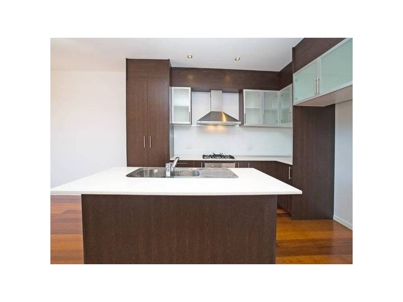 2/3 Nankeen Ave, Paradise Point QLD 4216