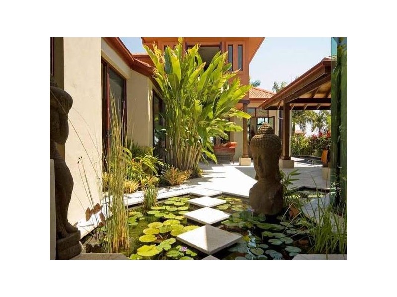 2164 Beaufort Way, Hope Island QLD 4212