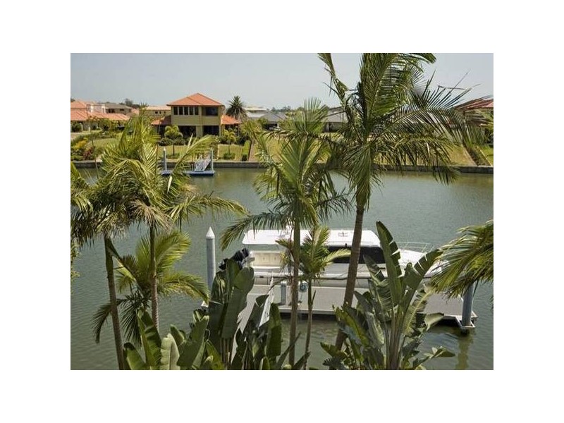 2164 Beaufort Way, Hope Island QLD 4212