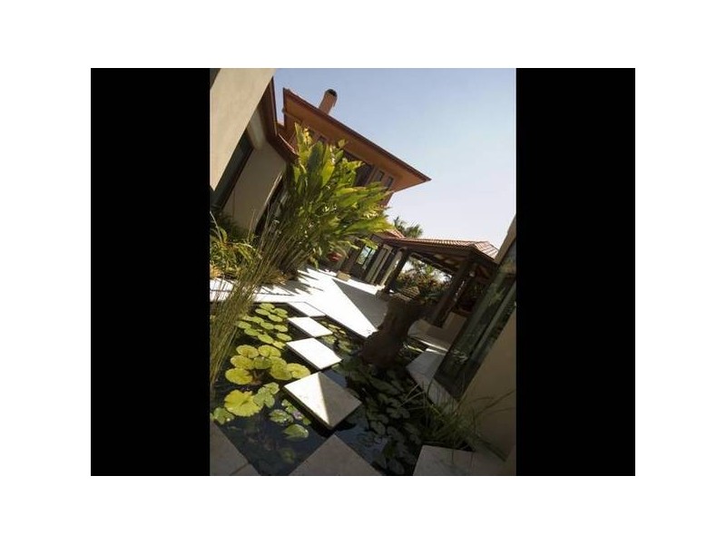 2164 Beaufort Way, Hope Island QLD 4212