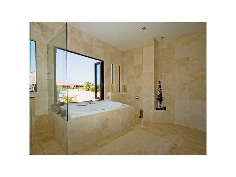 2164 Beaufort Way, Hope Island QLD 4212