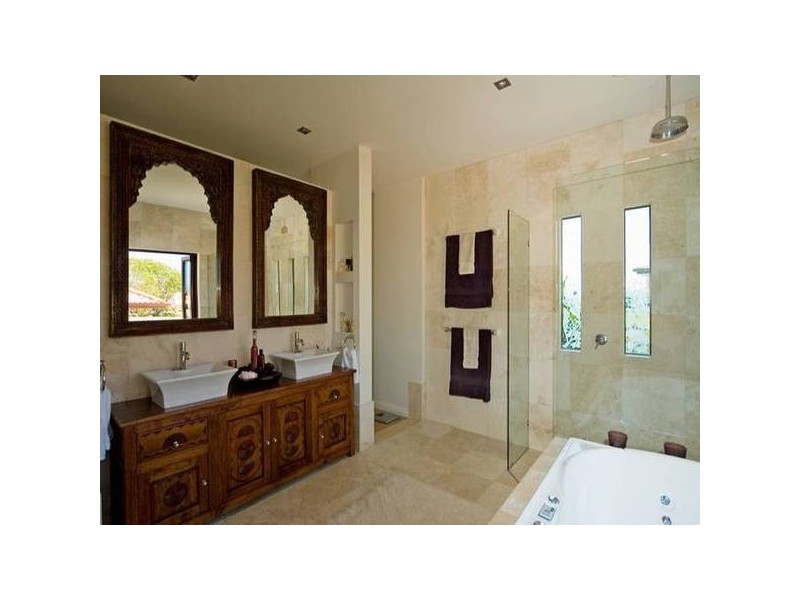 2164 Beaufort Way, Hope Island QLD 4212