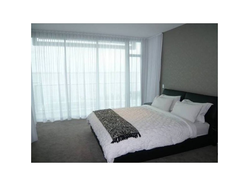 27103 Ephraim Island, Paradise Point QLD 4216