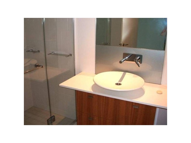 5402 Ephraim Island, Paradise Point QLD 4216