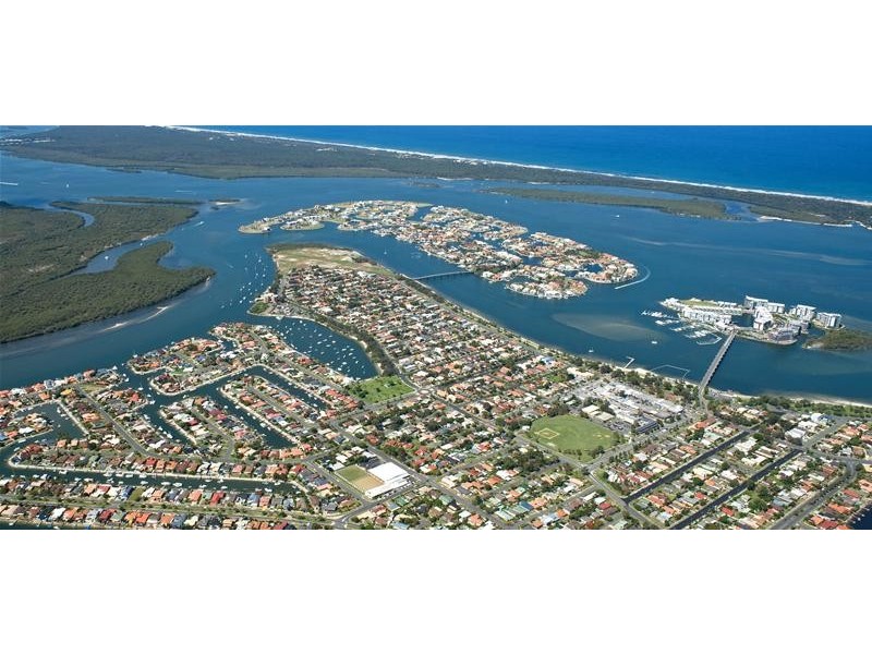 Sovereign Islands QLD 4216