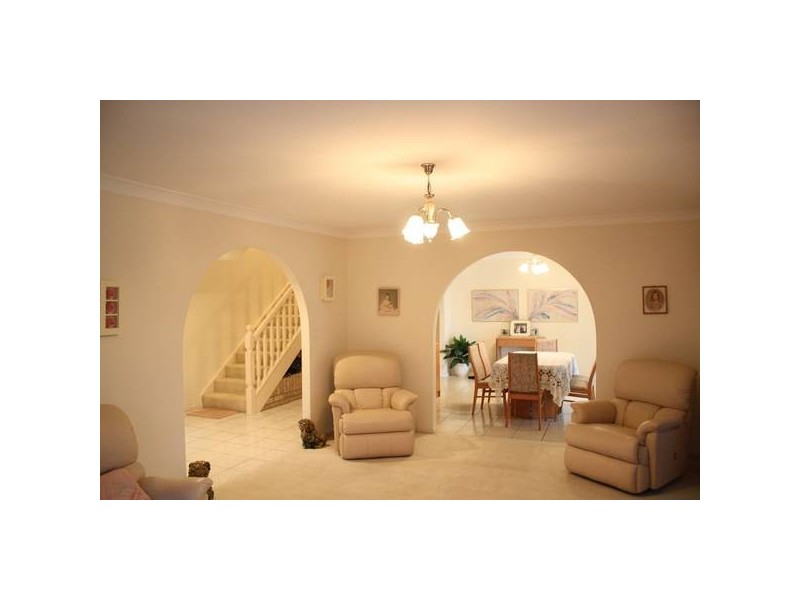 1 Cayman Court, Runaway Bay QLD 4216