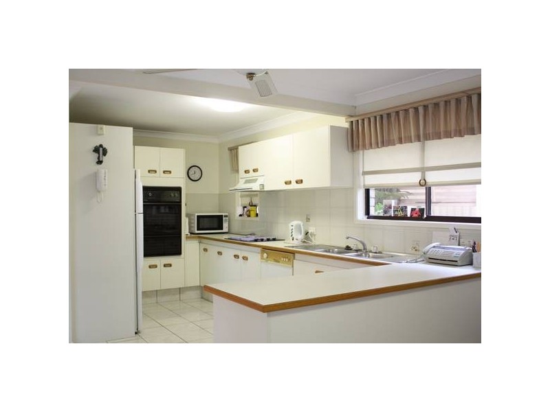 1 Cayman Court, Runaway Bay QLD 4216