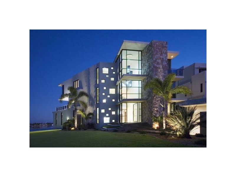 48 Knightsbridge Parade, Sovereign Islands QLD 4216