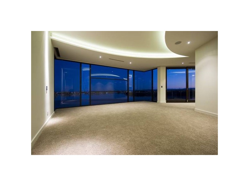 48 Knightsbridge Parade, Sovereign Islands QLD 4216