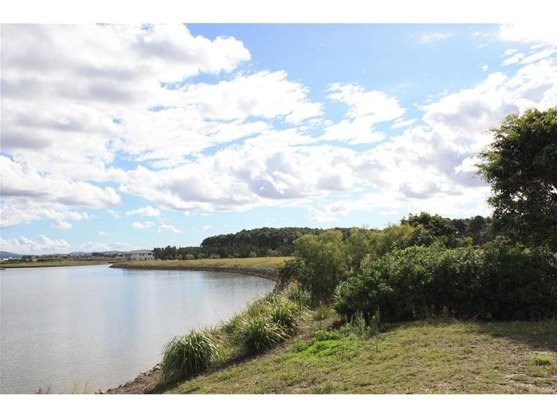 Hope Island QLD 4212