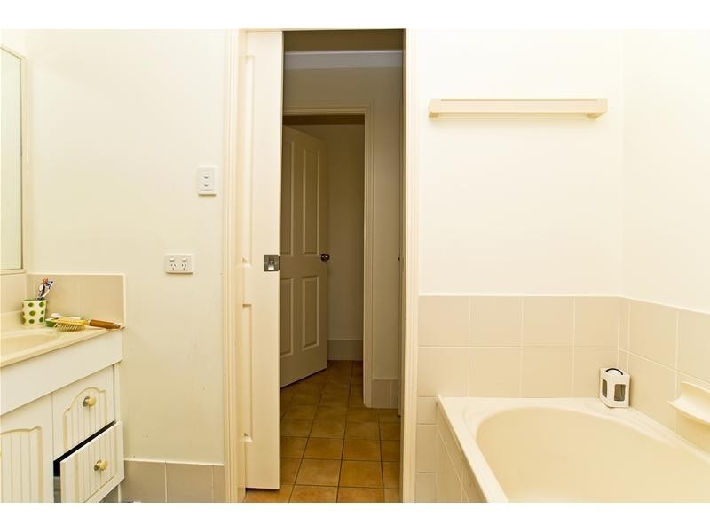 15 Matisse Court, Coombabah QLD 4216