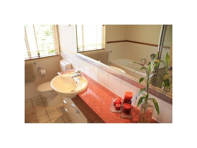 Coombabah QLD 4216
