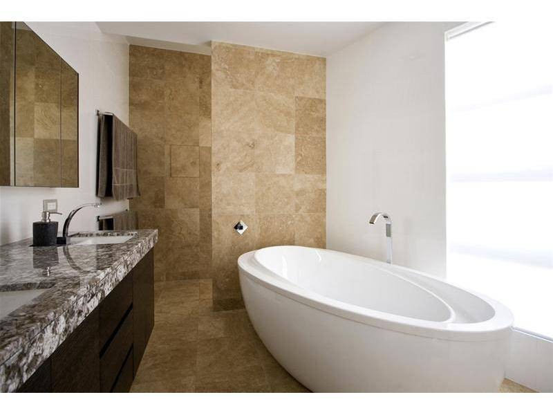 Hope Island QLD 4212