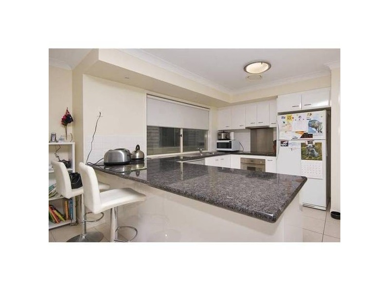 36b Victor Avenue, Paradise Point QLD 4216