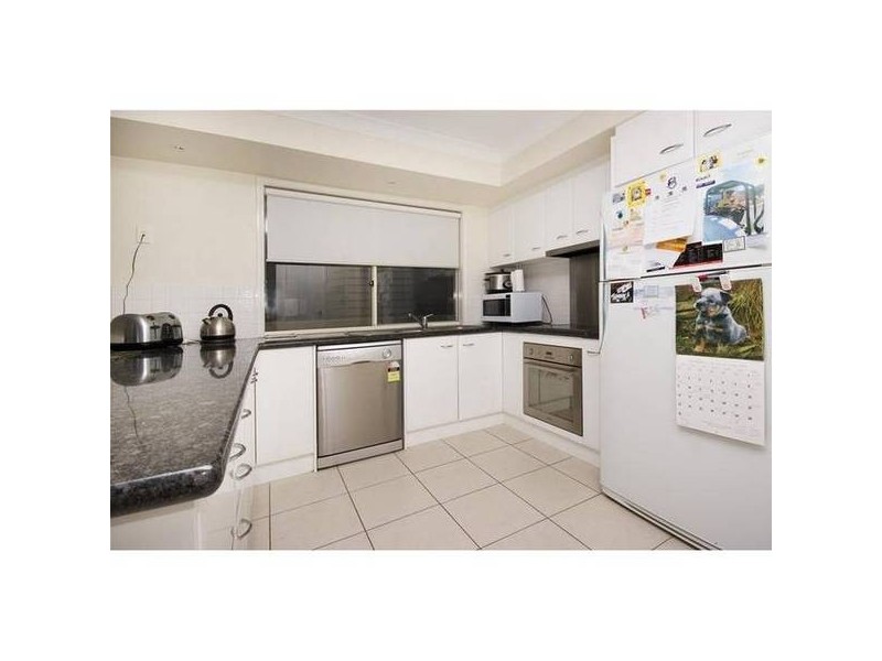 36b Victor Avenue, Paradise Point QLD 4216