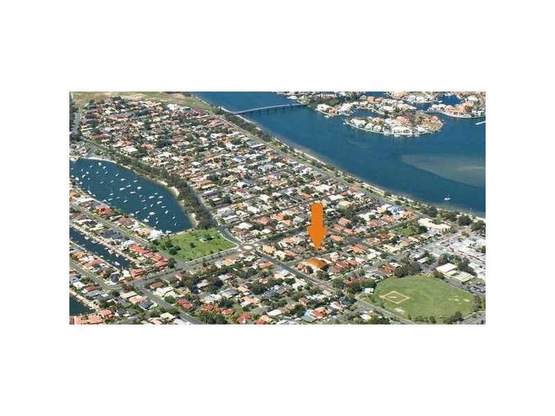 36b Victor Avenue, Paradise Point QLD 4216