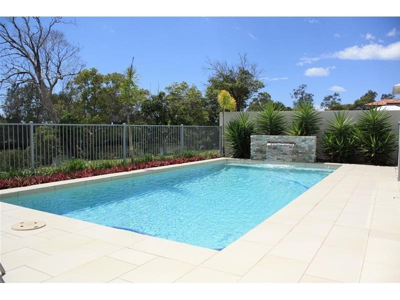 17 Parkview Place, Helensvale QLD 4212