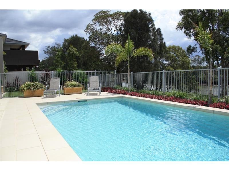 17 Parkview Place, Helensvale QLD 4212
