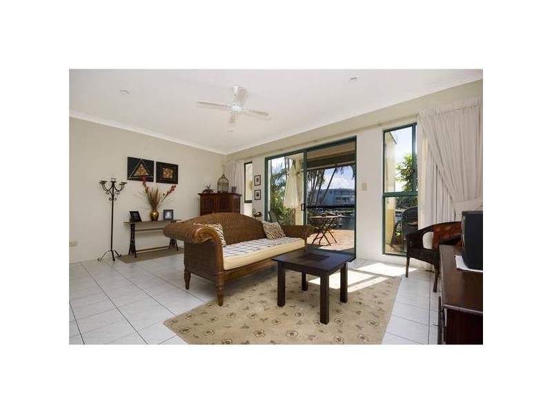 3/3 Lee Road, Runaway Bay QLD 4216