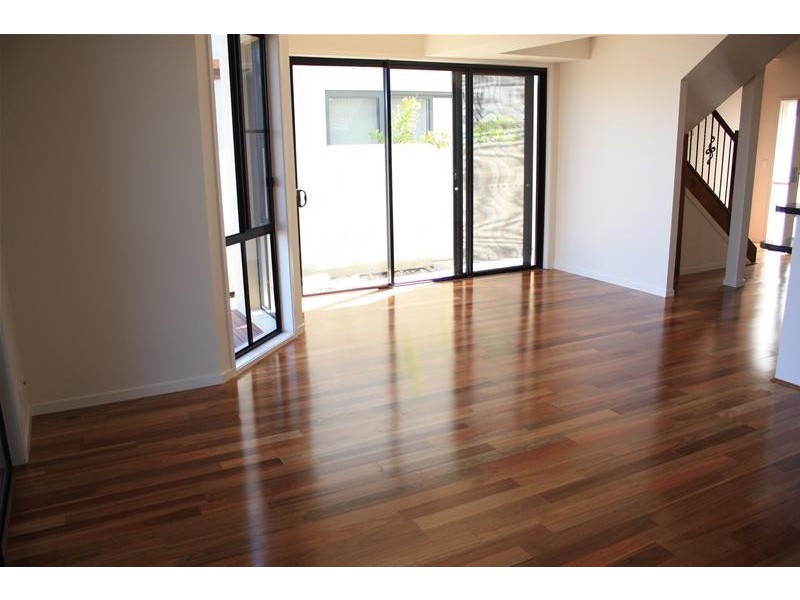 Biggera Waters QLD 4216