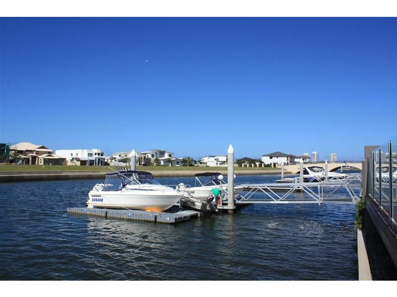 2/29 South Quay Drive, Biggera Waters QLD 4216